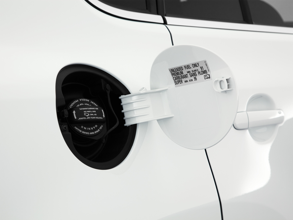 Used 2011 White Volkswagen S image 55