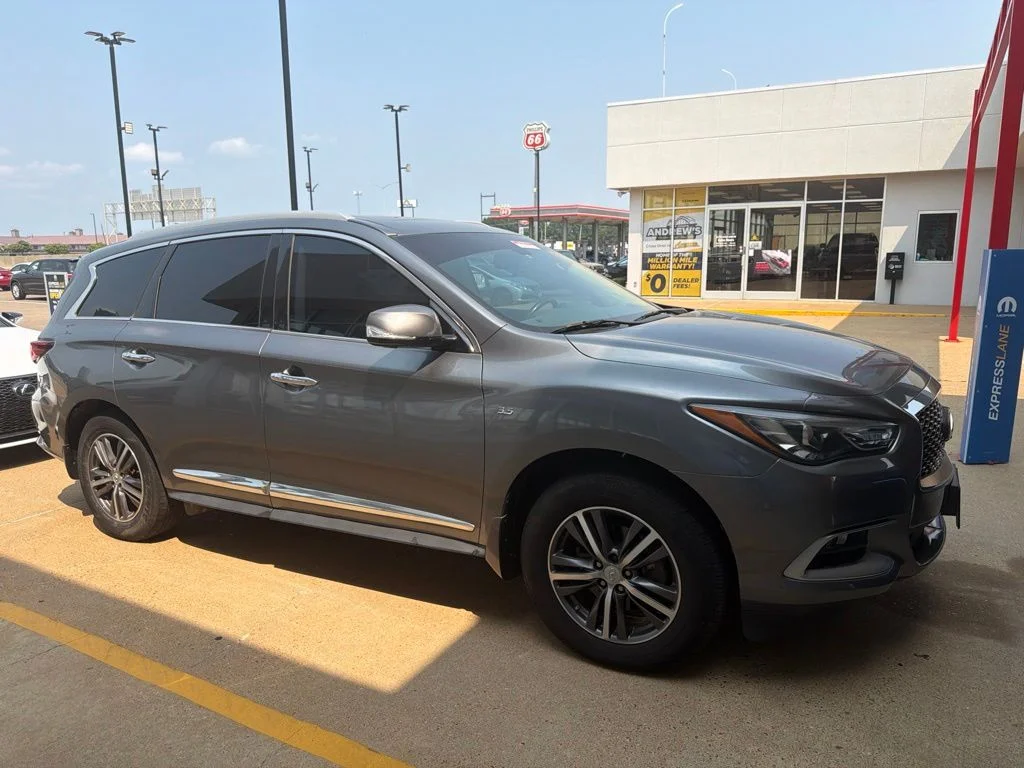 Used 2016 Gray INFINITI Base image 6