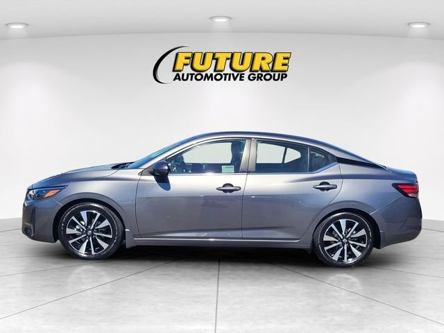 Used 2025 Gray Nissan SV image 6