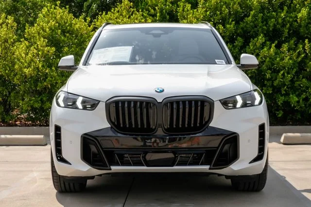 Used 2026 Alpine White BMW xDrive40i image 6