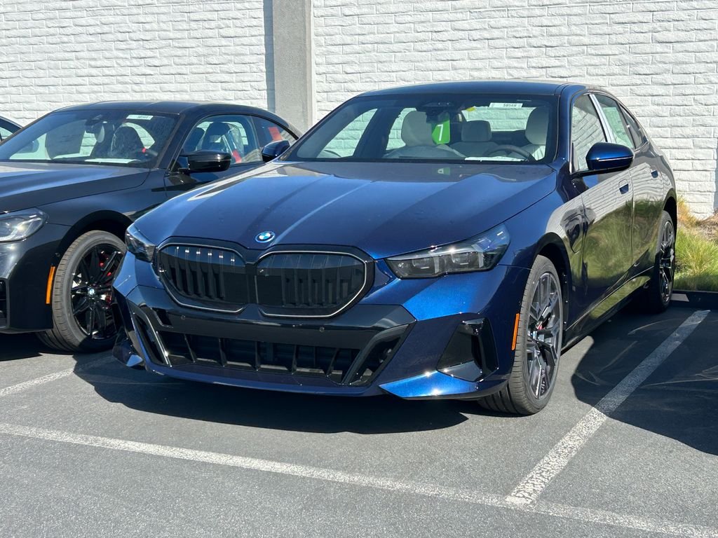 New 2027 Blue BMW 550e xDrive image 2