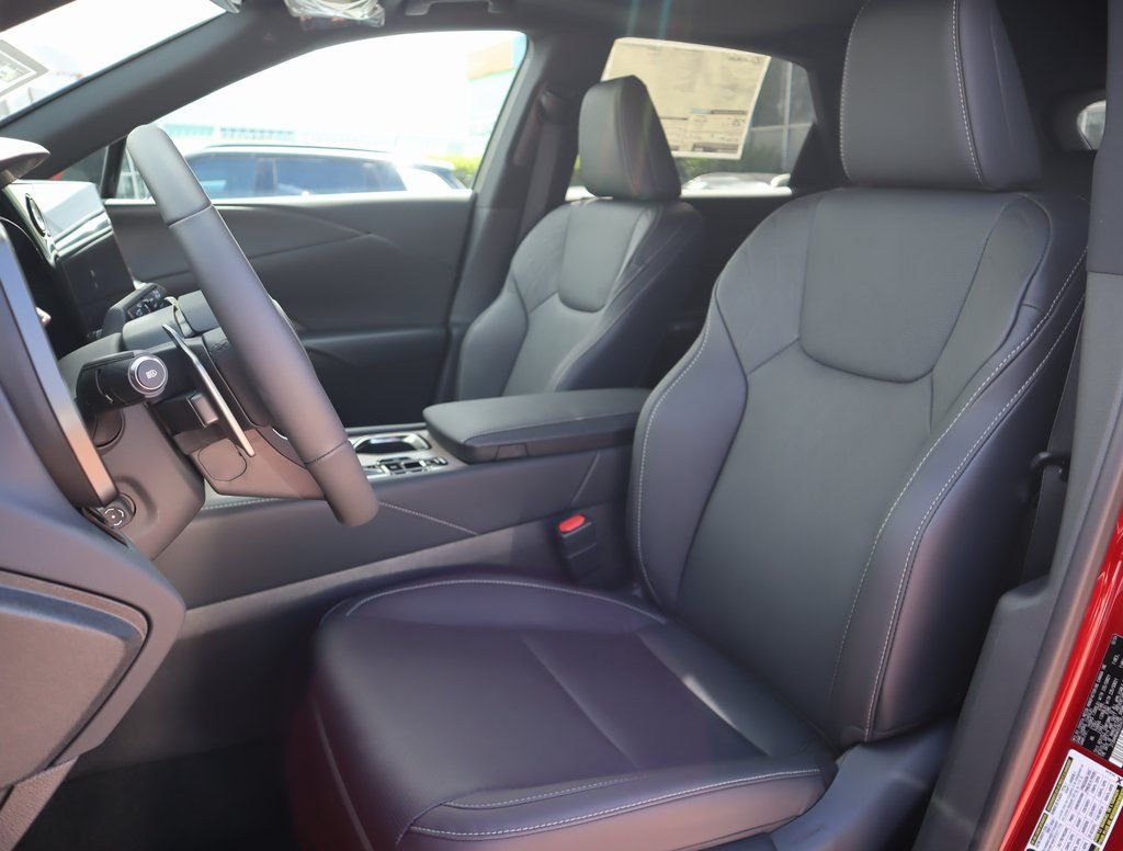 2025 Lexus RX 350 - Photo 28