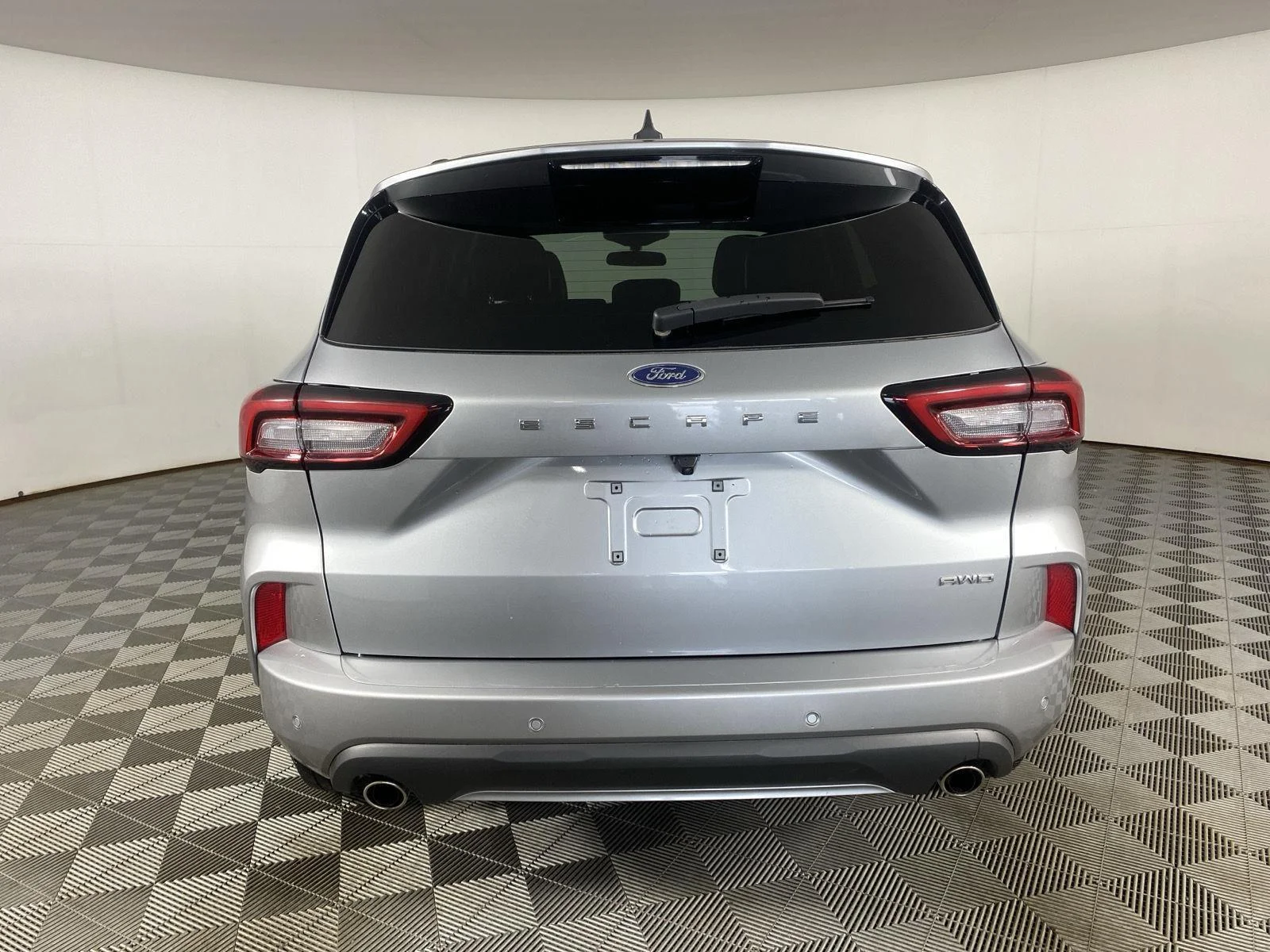 Used 2023 Iconic Silver Ford ST-Line image 6