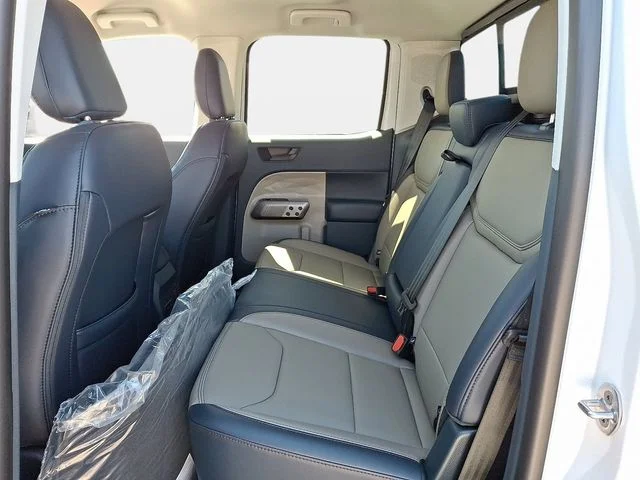New 2026 Oxford White Ford Lariat image 7