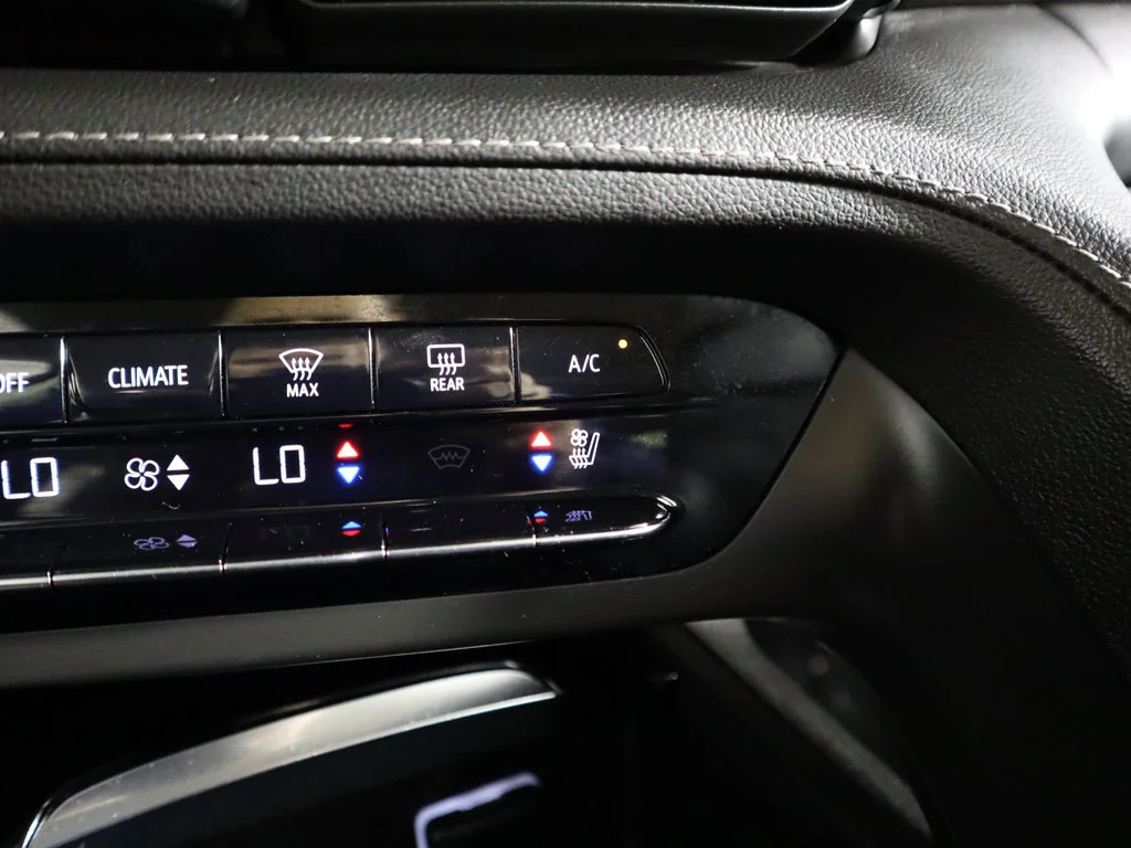 Used 2023 Cinnabar Metallic Buick Avenir image 59