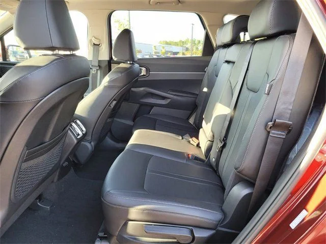 2025 Kia Sorento S - Photo 7