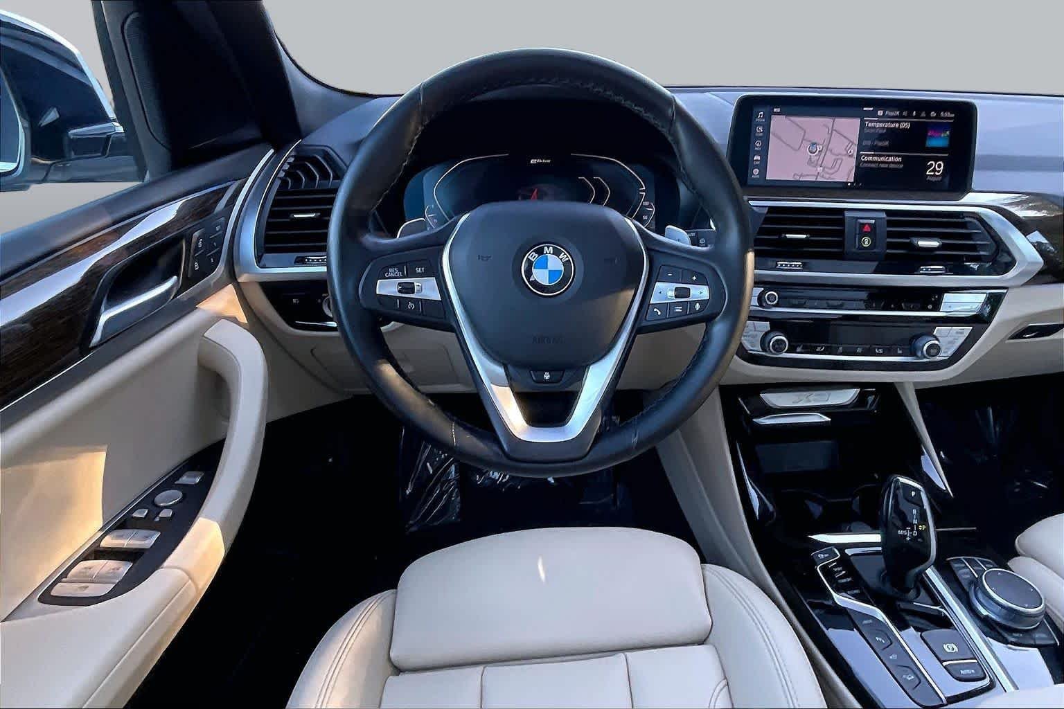 Used 2021 Mineral White Metallic BMW xDrive30e image 5