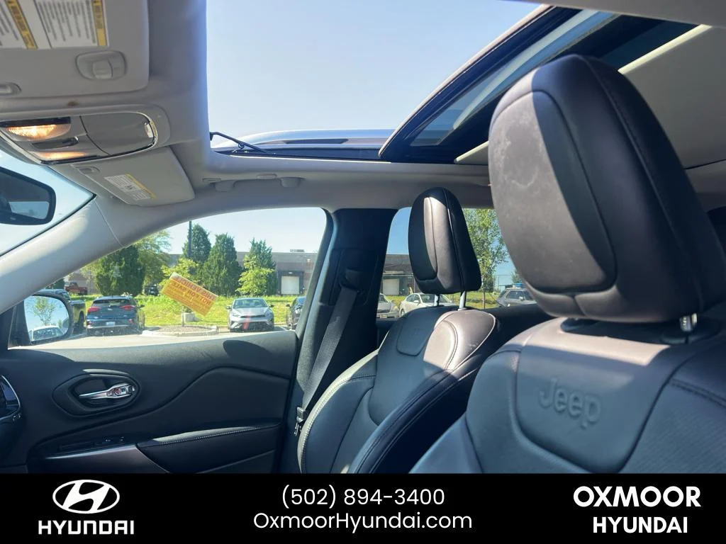 Used 2019 Billet Silver Metallic Clearcoat Jeep Limited image 6