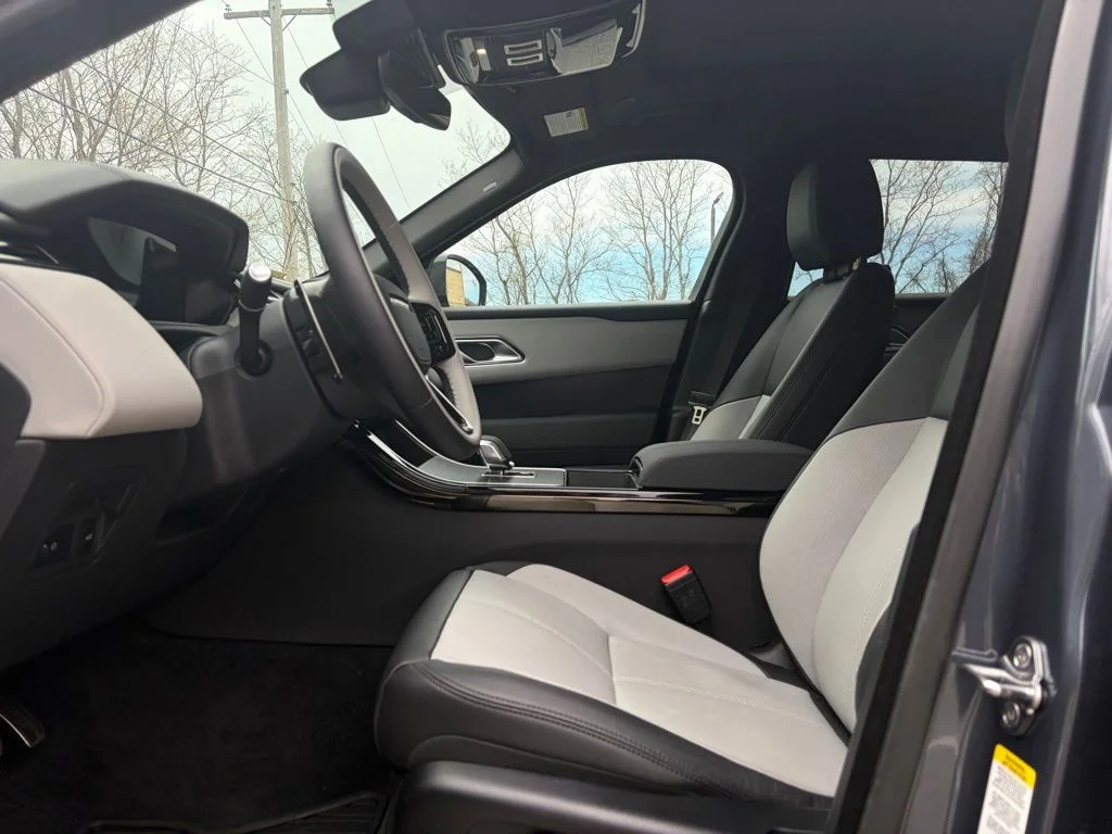 Certified Used 2026 Blue Land Rover Dynamic SE image 11