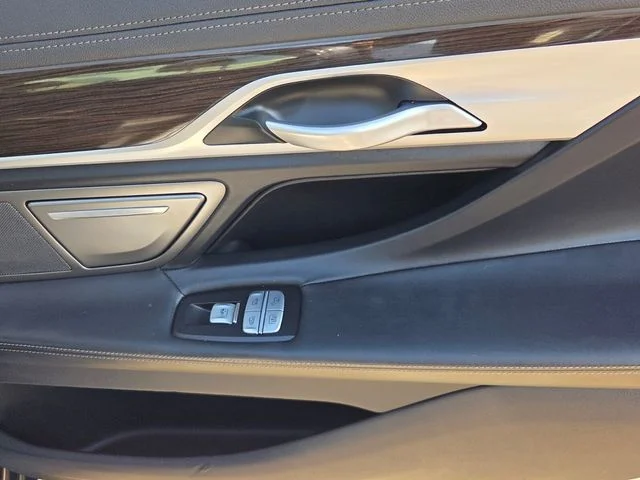 Used 2020 Gray BMW 740i image 17