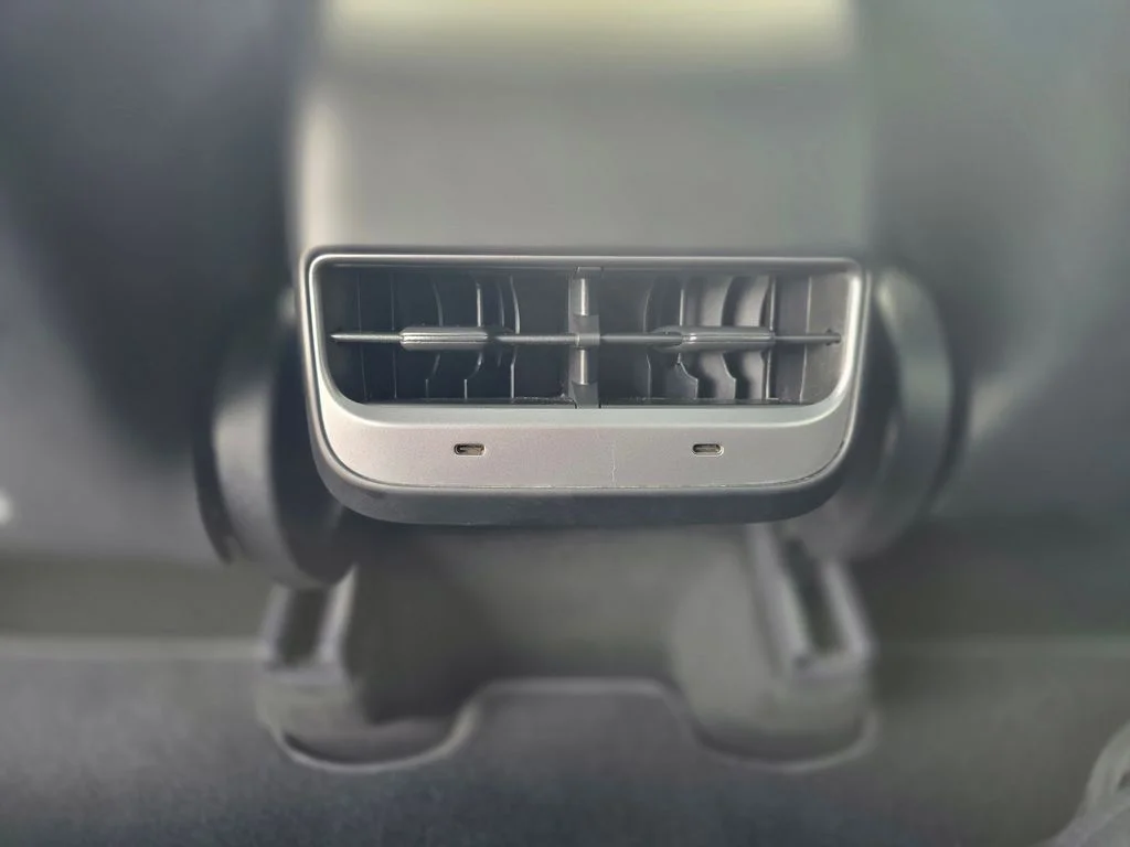 Used 2021 Red Tesla Long Range image 16
