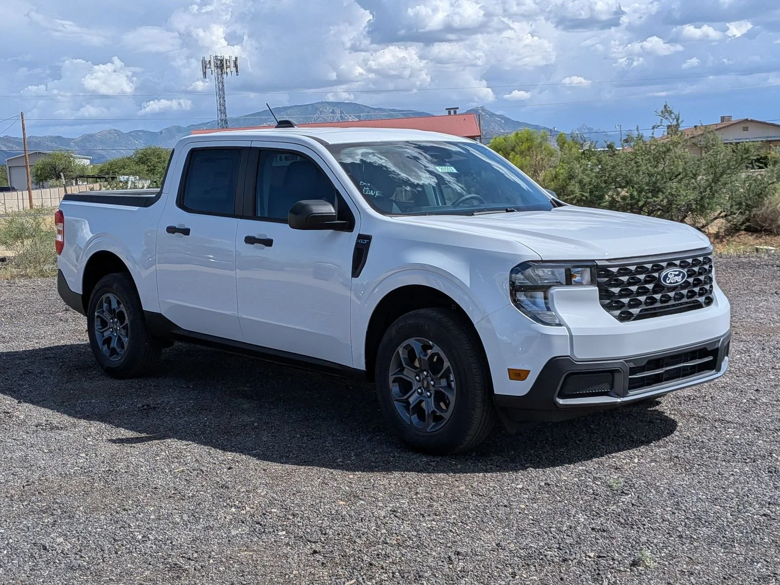 New 2026 Oxford White Ford XLT image 3