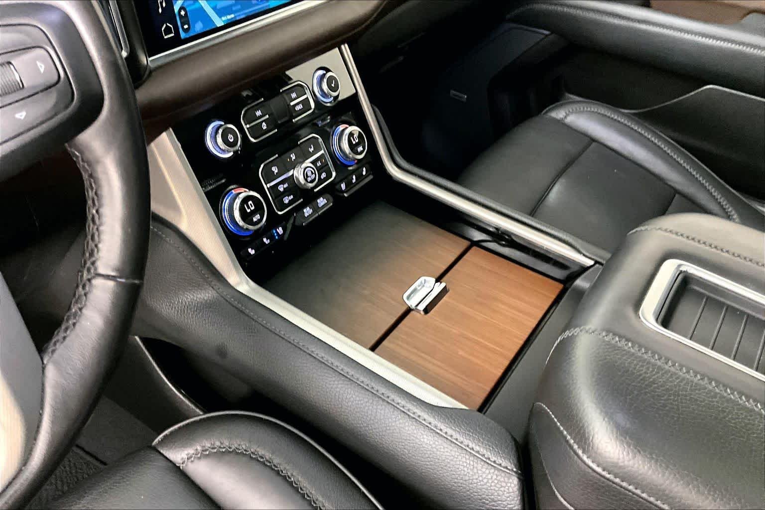 Used 2022 Summit White GMC Denali image 15