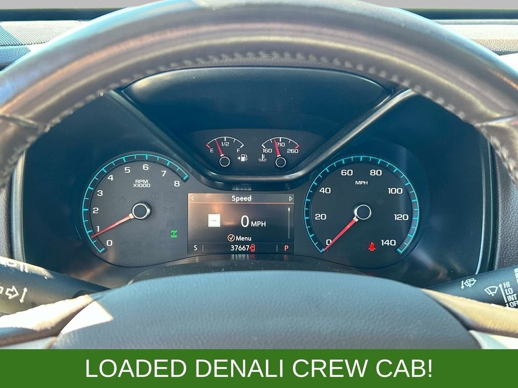 Used 2022 White GMC Denali image 24