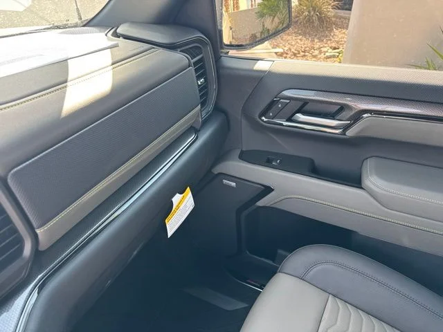 New 2026 White Chevrolet ZR2 image 29