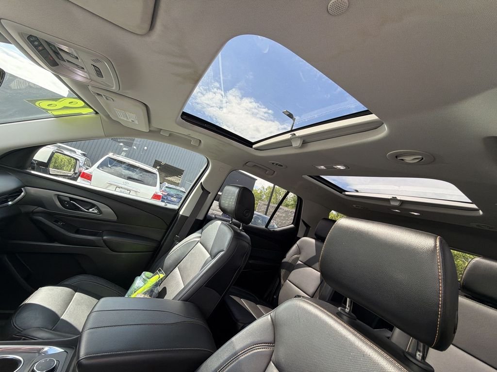 Used 2018 White Chevrolet Premier image 21
