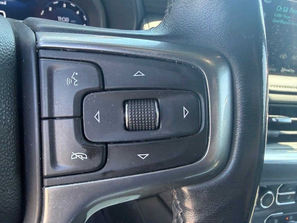 Used 2022 Summit White Chevrolet Z71 image 11