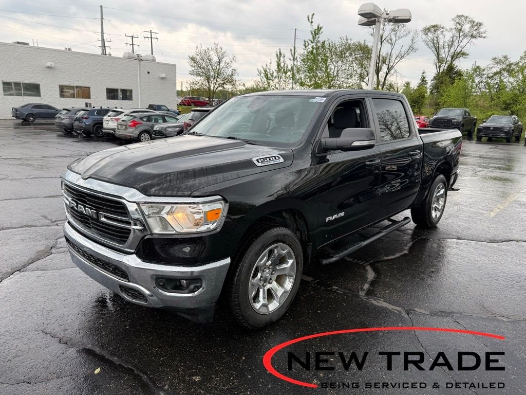 2021 RAM 1500 Big Horn/Lone Star 4x4 Crew Cab 5'7's photo