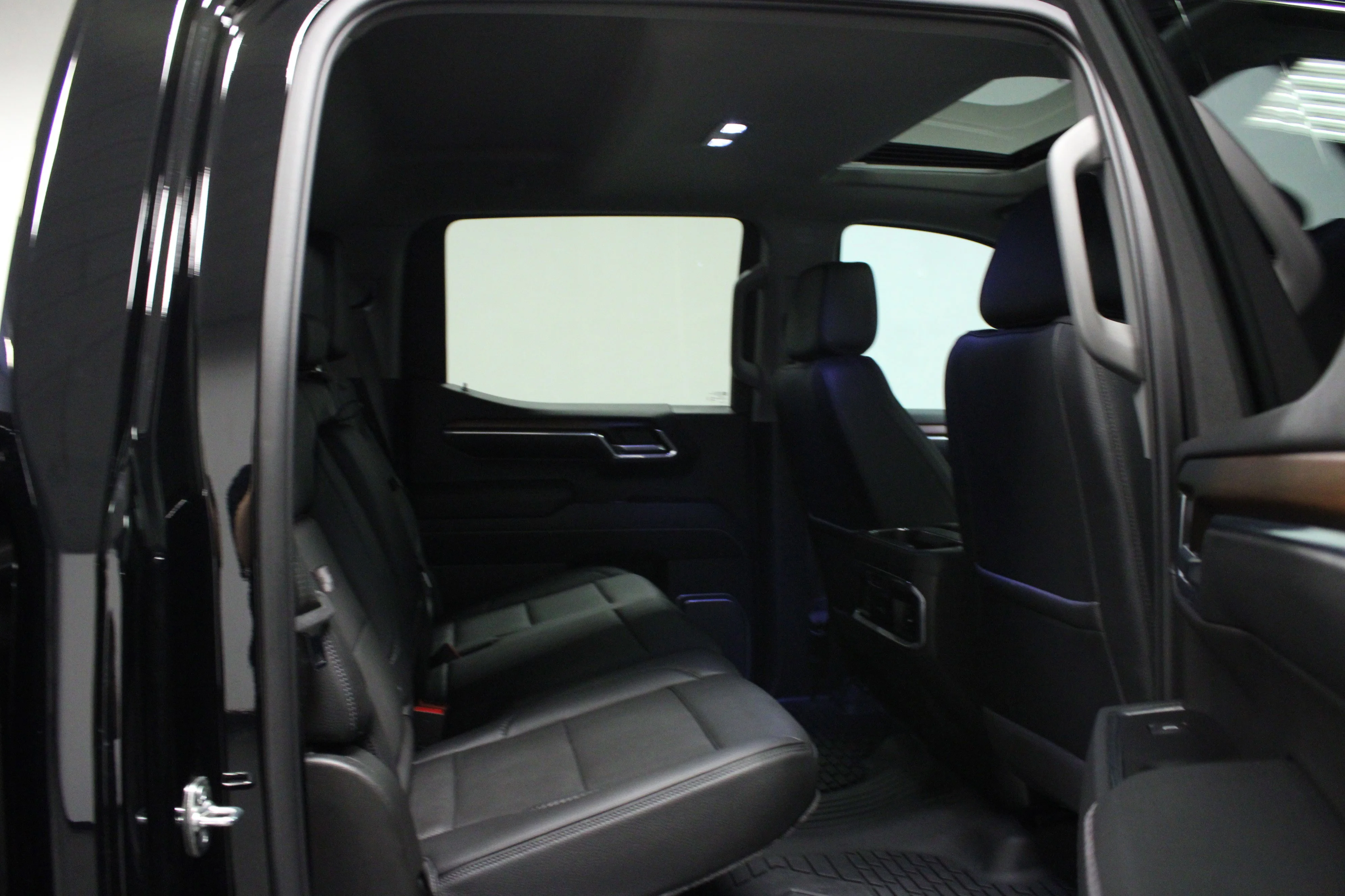 Used 2026 Onyx Black GMC Denali image 15