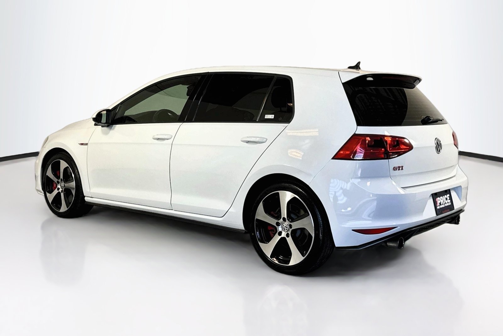 Used 2017 Pure White Volkswagen S image 7