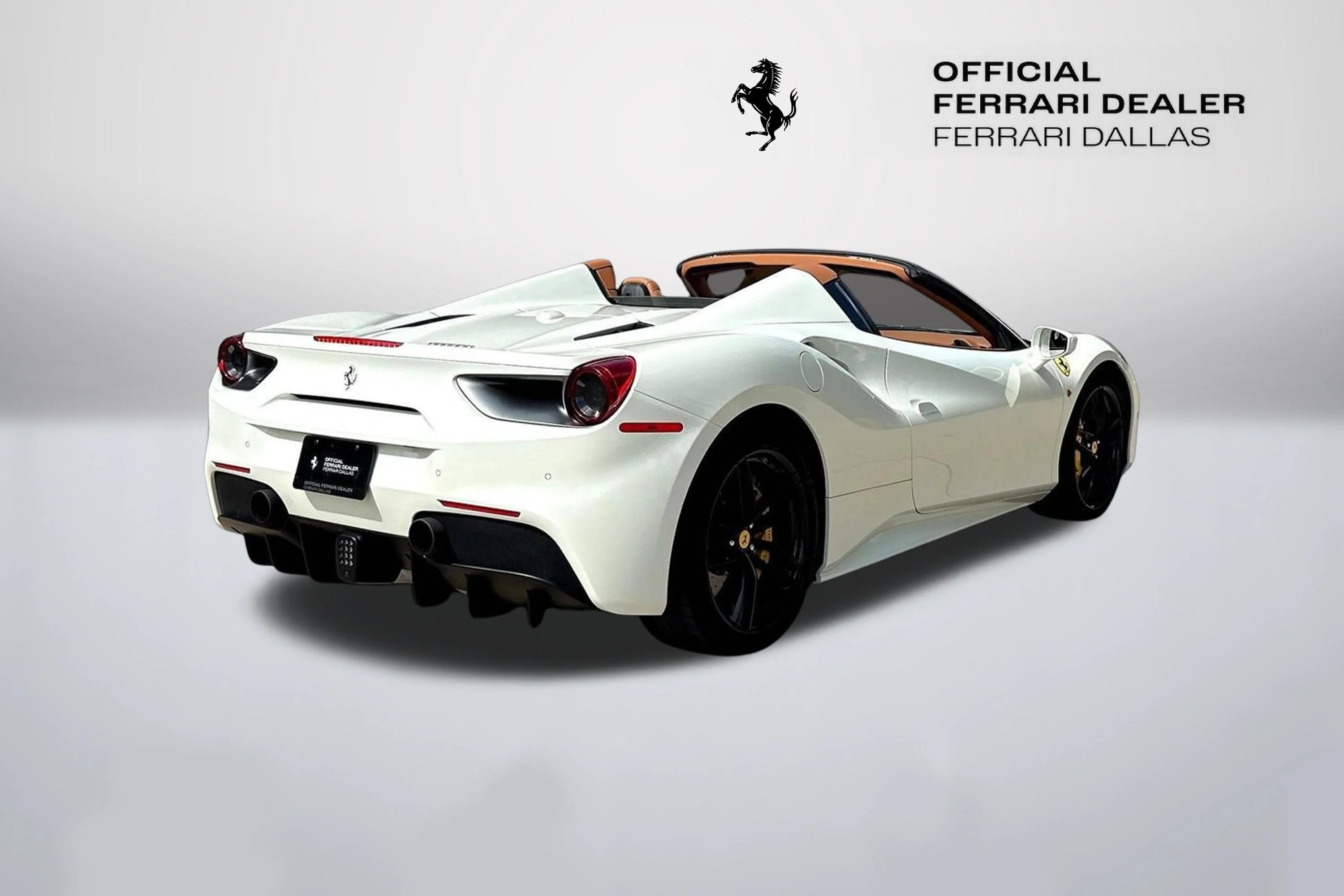 Used 2018 Bianco Avus Ferrari  image 7
