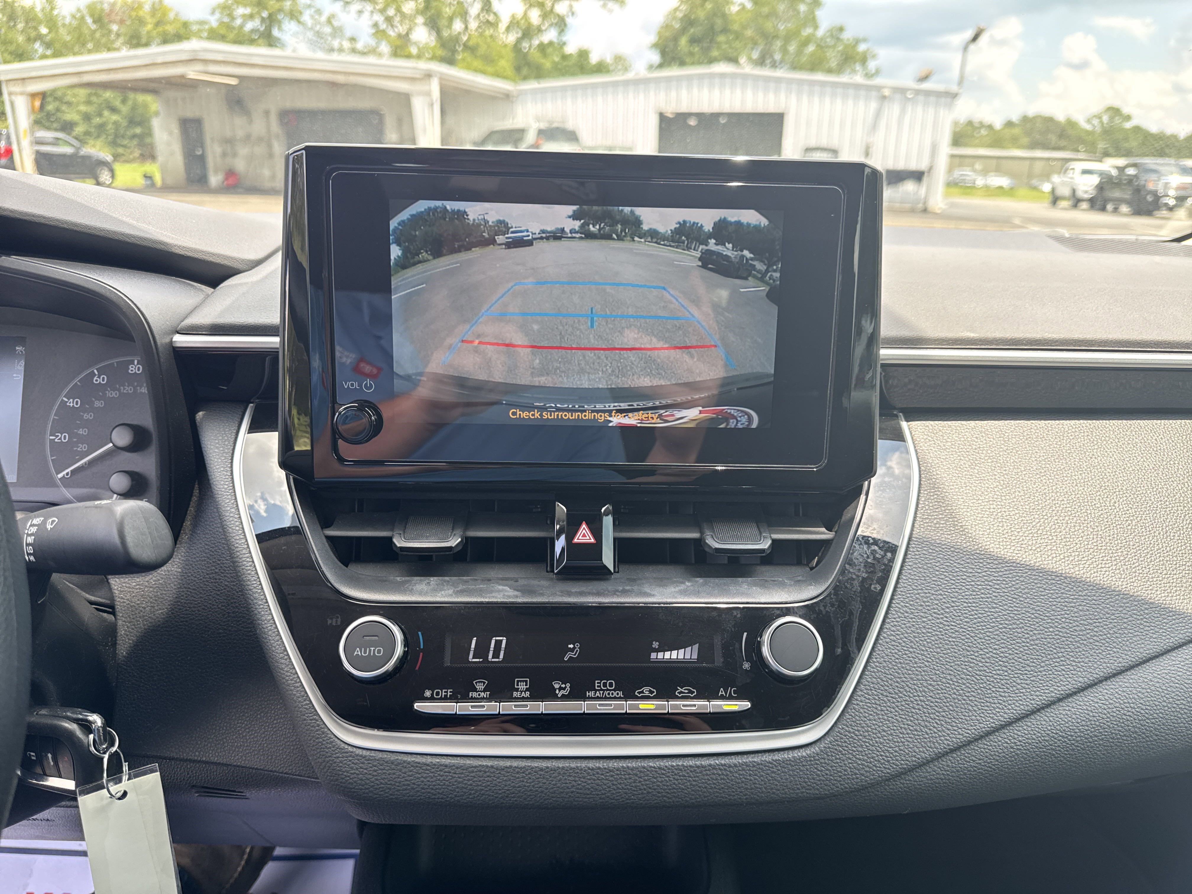 Used 2024  Toyota  image 19