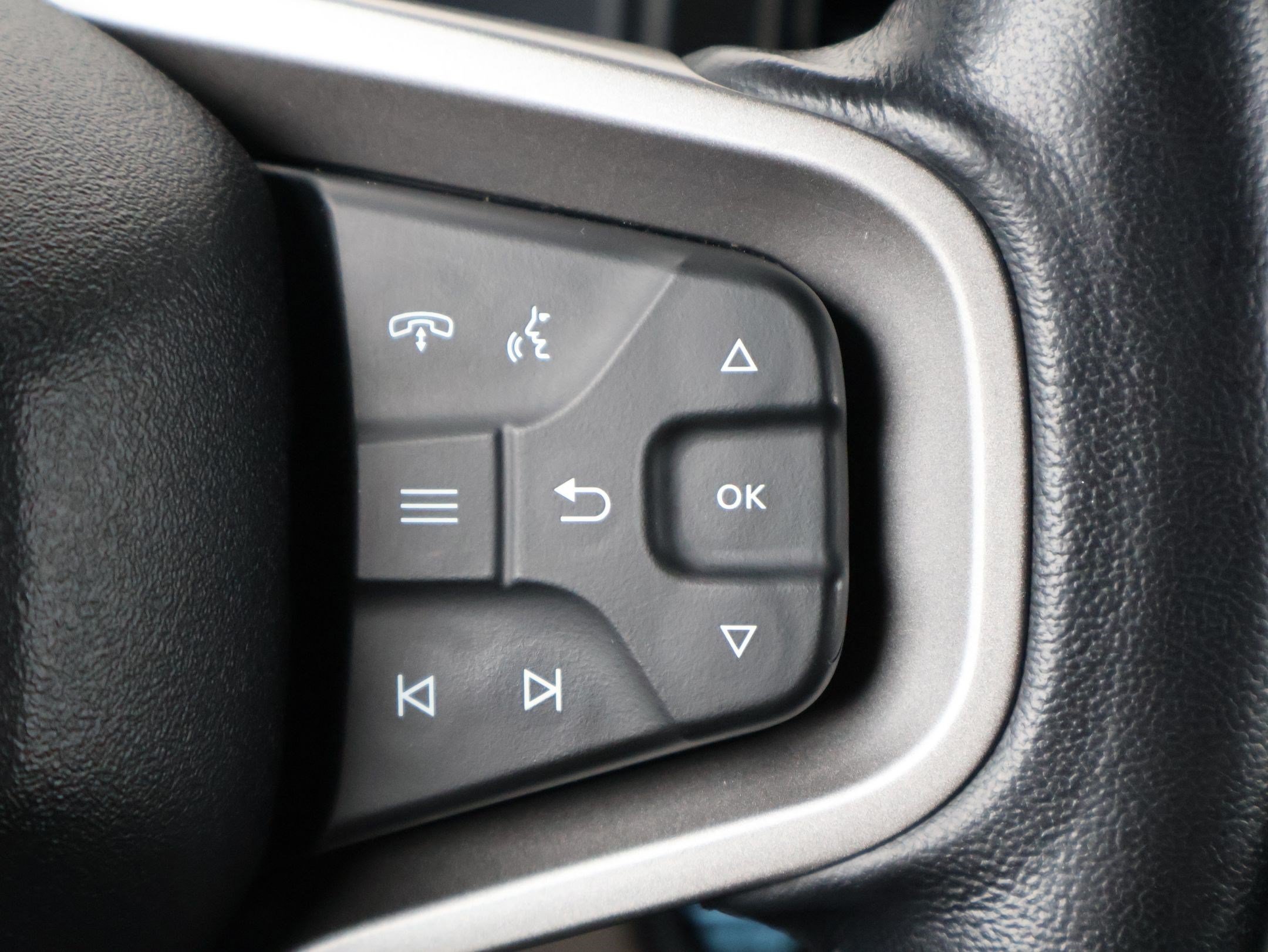 Used 2022 Gray Metallic Ford Base 4 Door Advanced 4x4 image 15