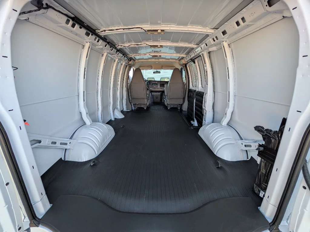 New 2026 Summit White GMC Work Van image 18