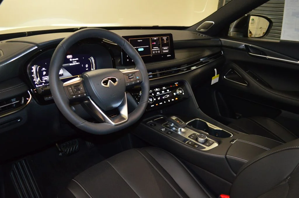 New 2027 Graphite Shadow INFINITI SPORT image 4