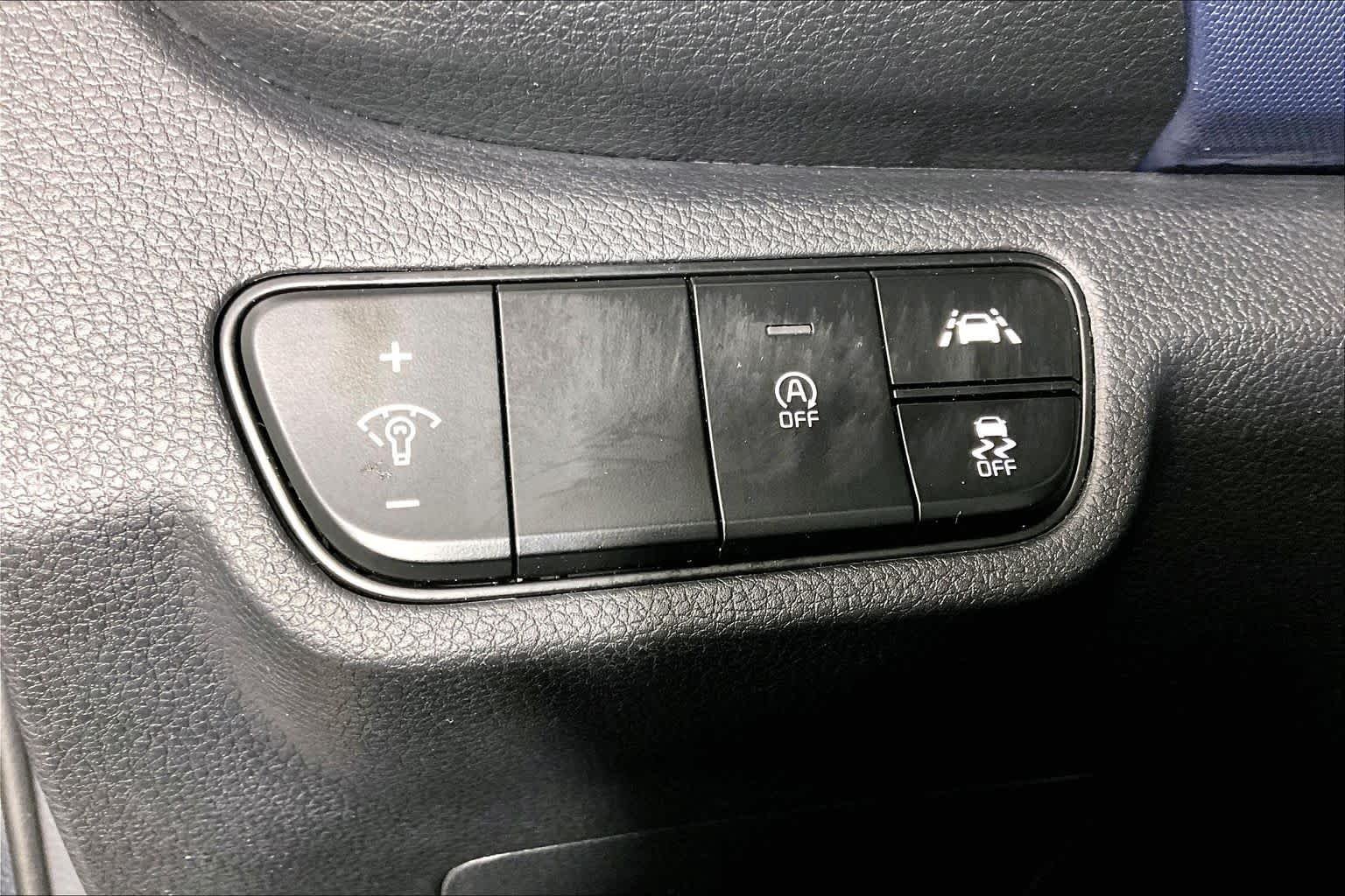 Used 2022 Gravity Gray Kia Nightfall image 29