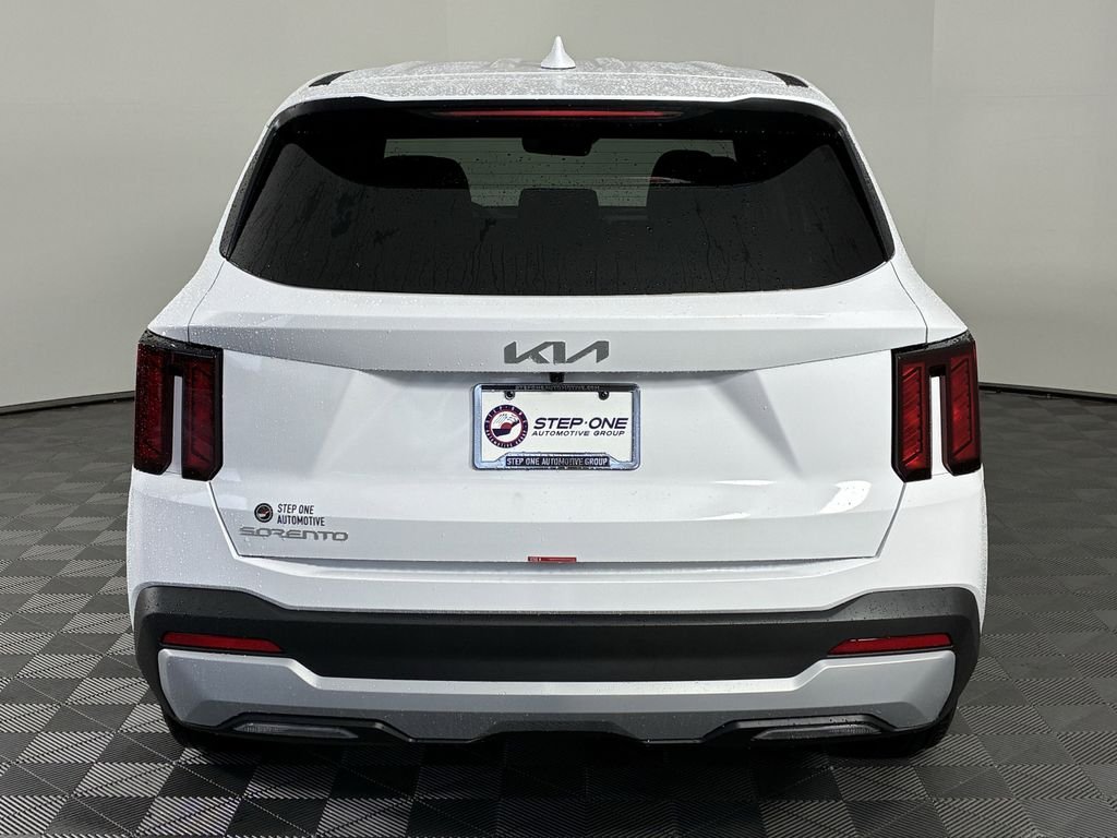 New 2026 Glacial White Pearl Kia LX image 6