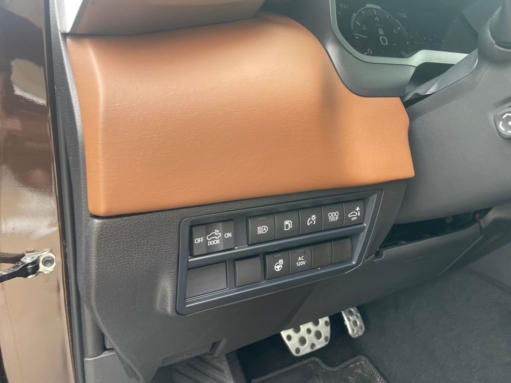 2025 Toyota Tundra 1794 Edition - Photo 24