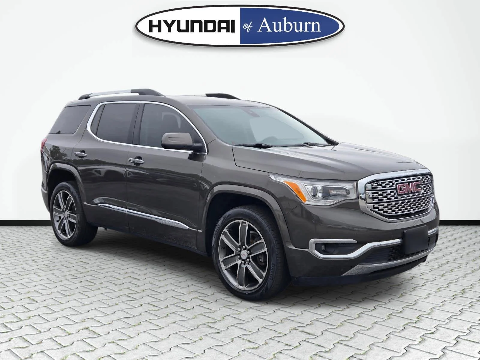 2019 GMC Acadia Denali FWD's photo