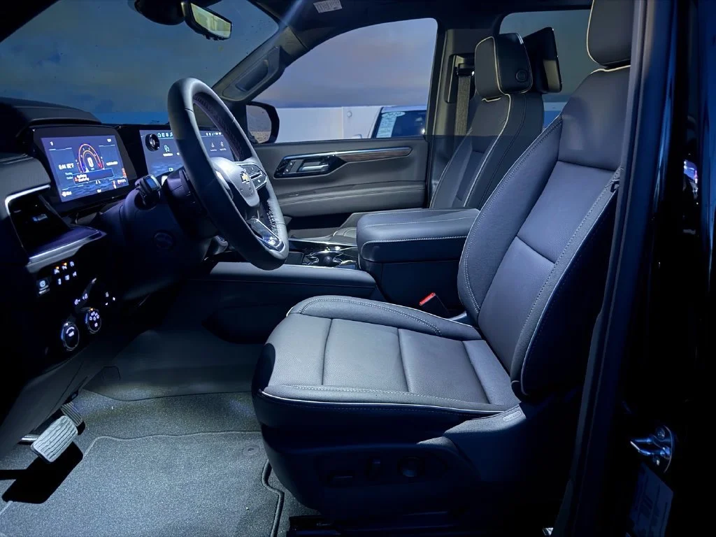 New 2026 Black Chevrolet Premier image 9