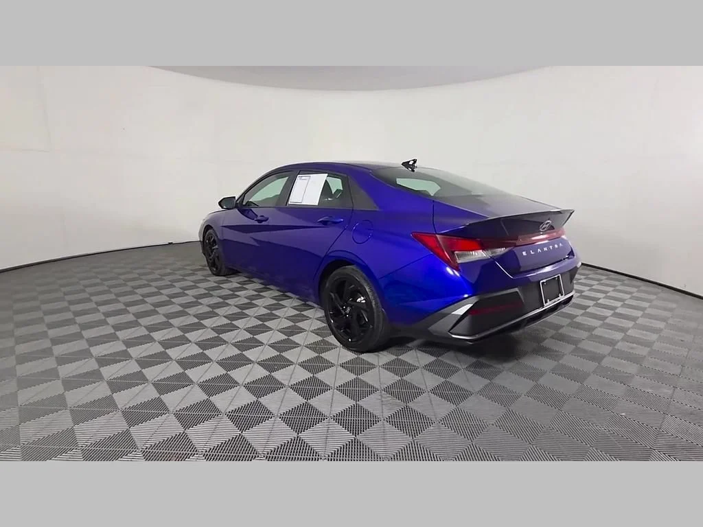 Used 2026 Intense Blue Hyundai SEL Sport image 43