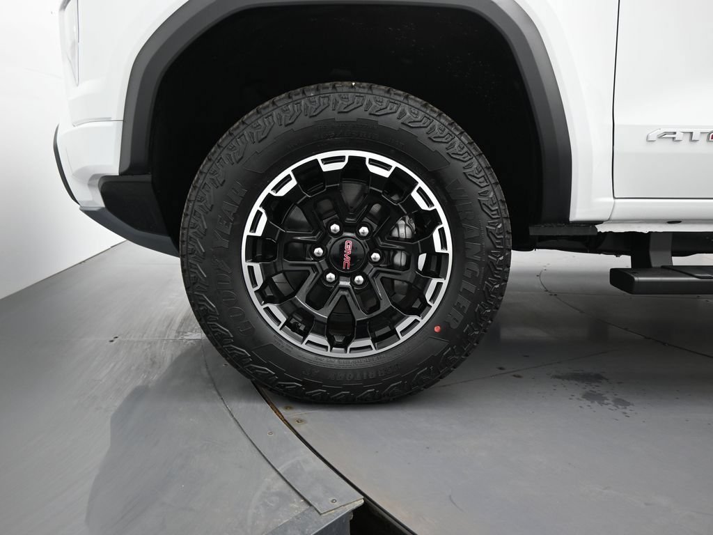 2026 GMC Canyon AT4 - Photo 10