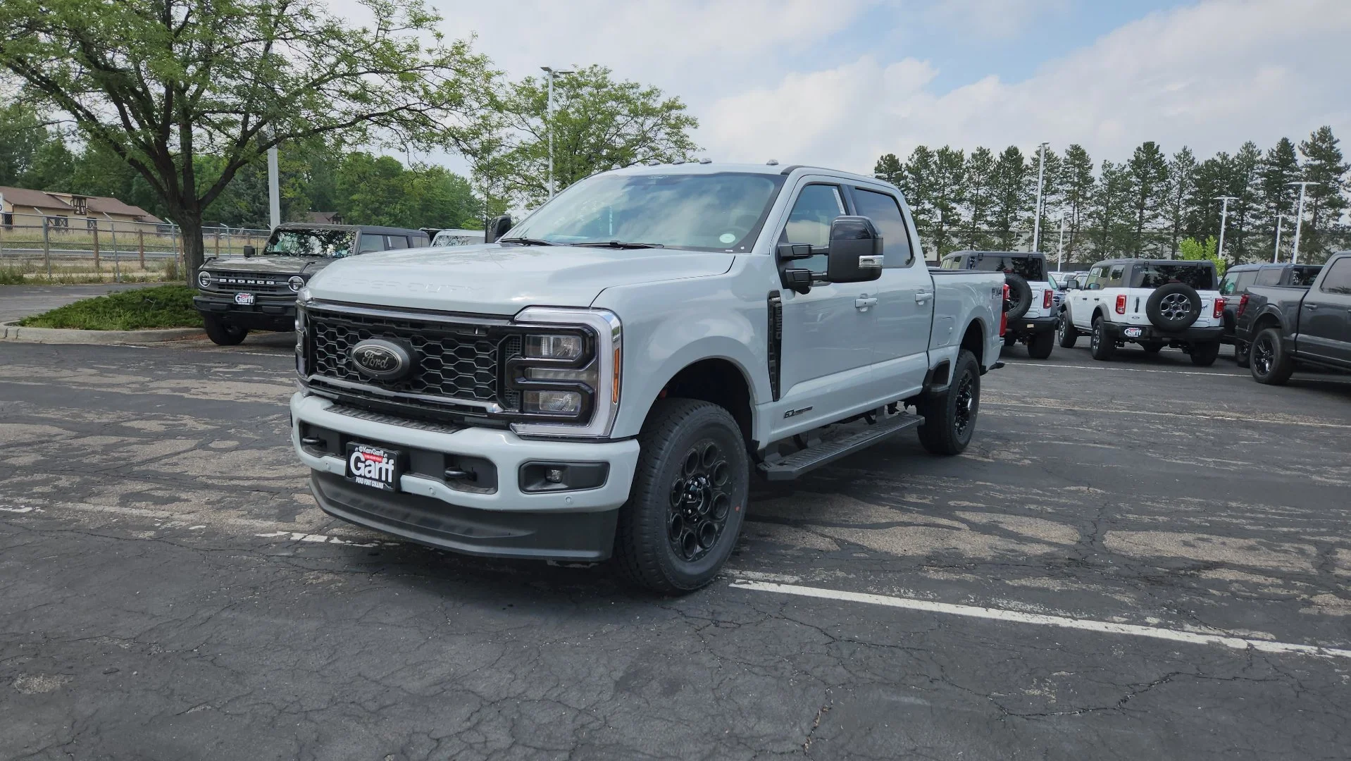 New 2026 Avalanche Ford LARIAT image 2