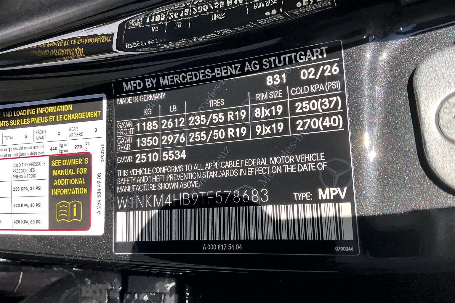 New 2026 Graphite Grey Metallic Mercedes-Benz GLC 300 image 25