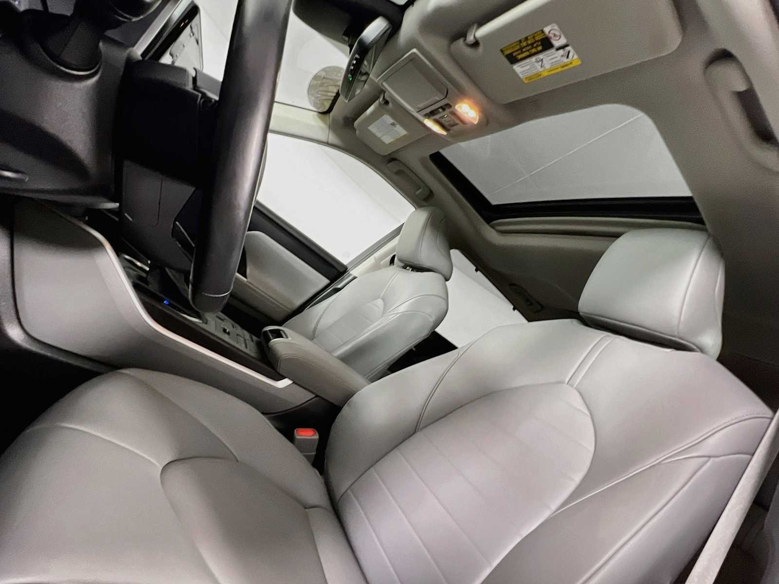 Used 2021 Blizzard Pearl Toyota XLE image 23
