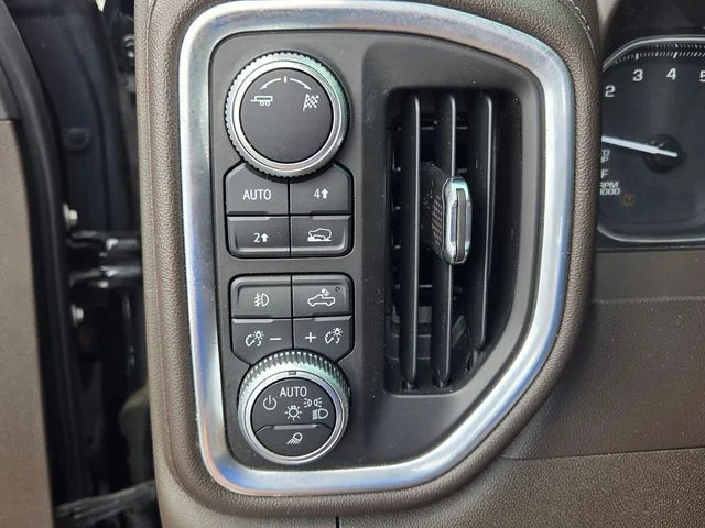 Used 2019 Black GMC SLT image 27