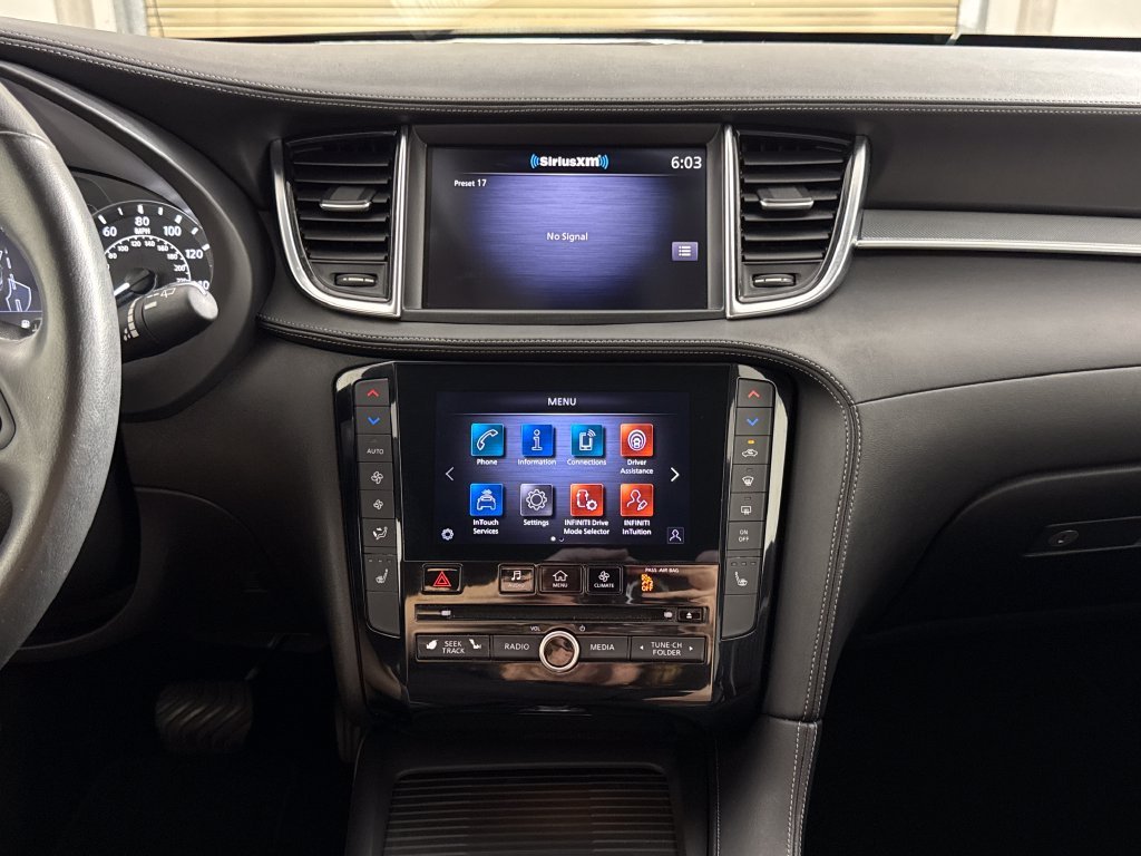 Used 2021 Gray INFINITI LUXE image 17