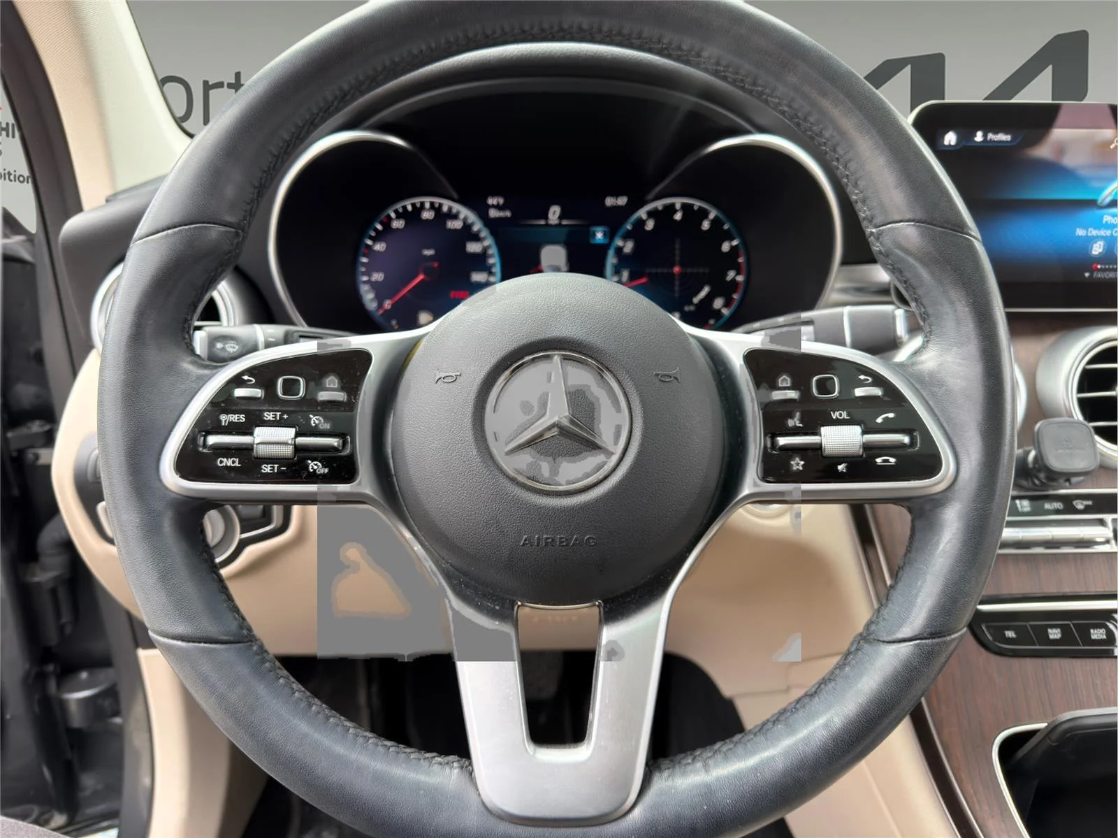 Used 2022 Selenite Grey Metallic Mercedes-Benz GLC 300 image 13