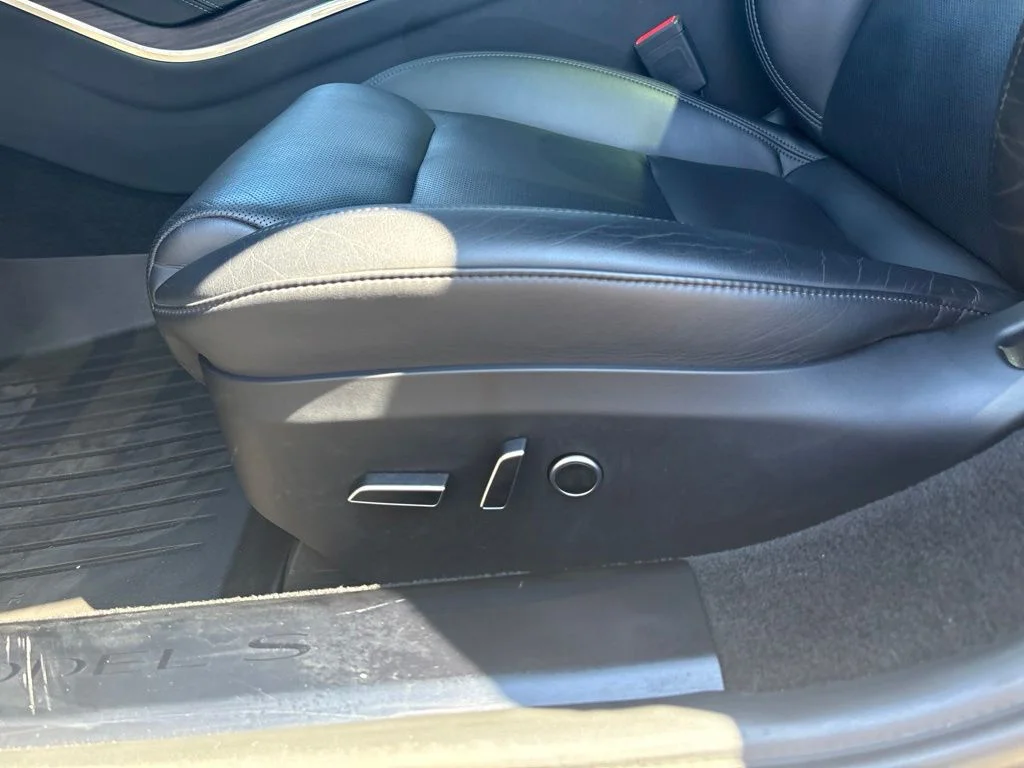Used 2022 Gray Tesla LONG RANGE image 16