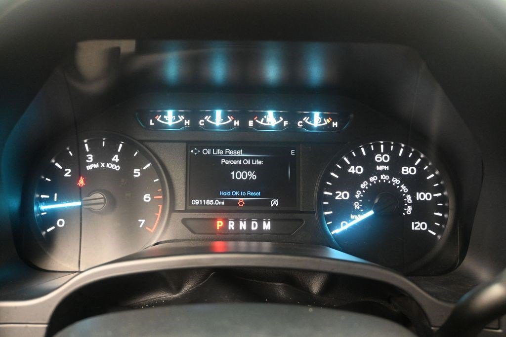Used 2019 Agate Black Metallic Ford XL image 13