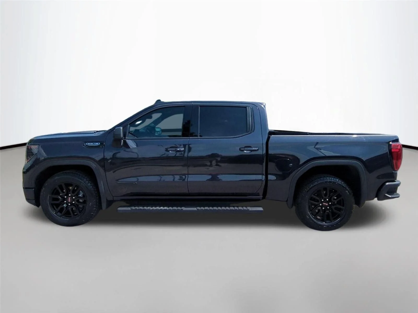 Used 2024 Onyx Black GMC Elevation image 2