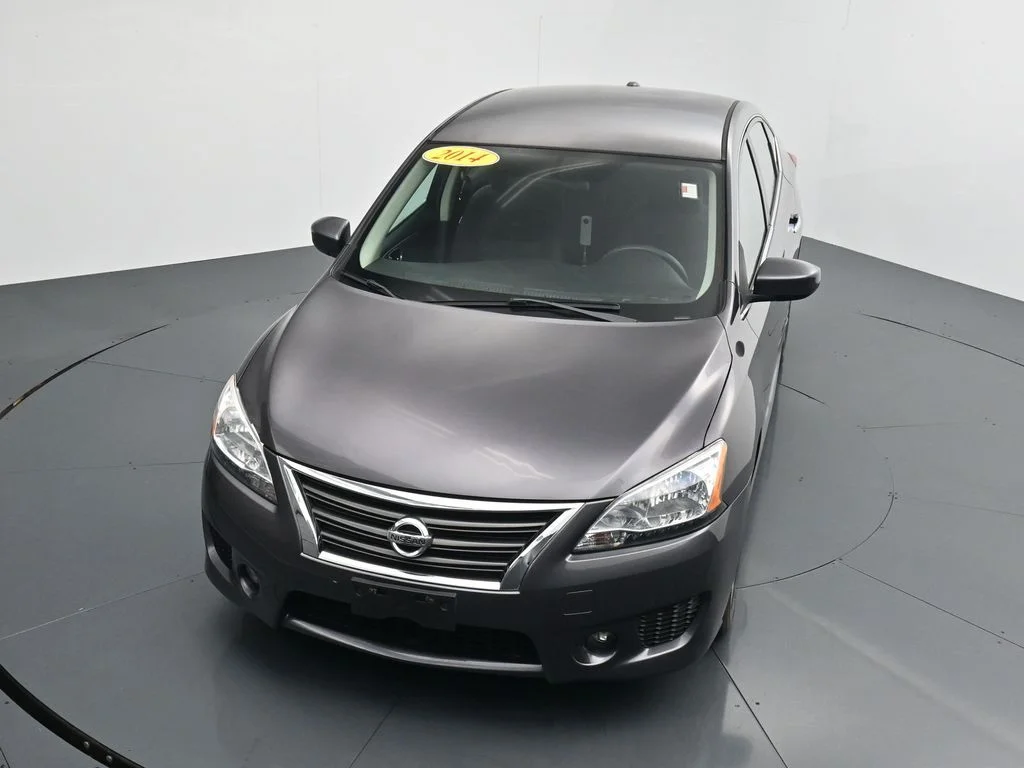 Used 2014 Gray Nissan SR image 21