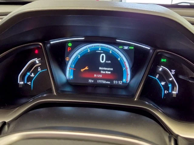 Used 2017  Honda Touring image 27