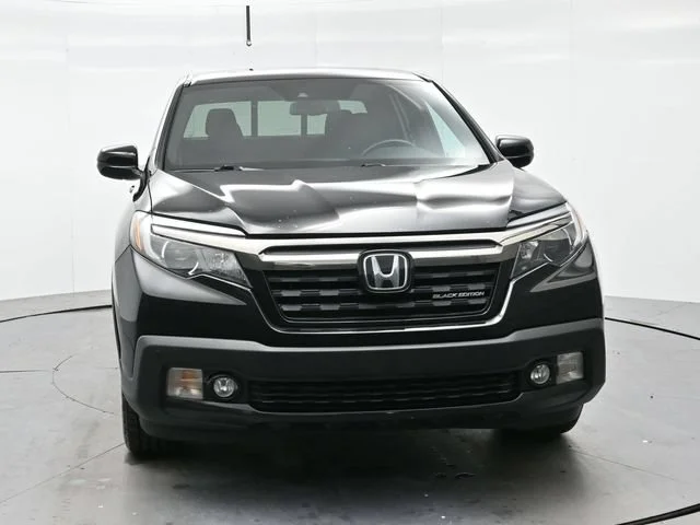 Used 2017 Black Honda Black Edition image 2