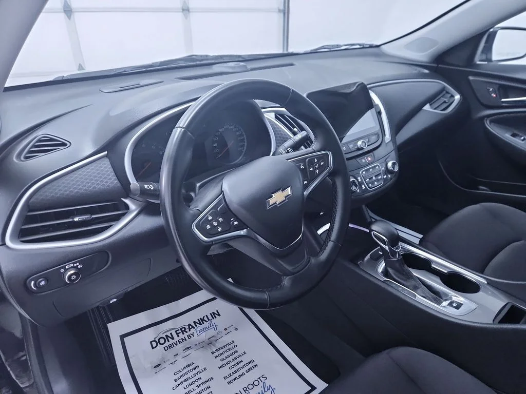 Used 2023  Chevrolet LT image 16