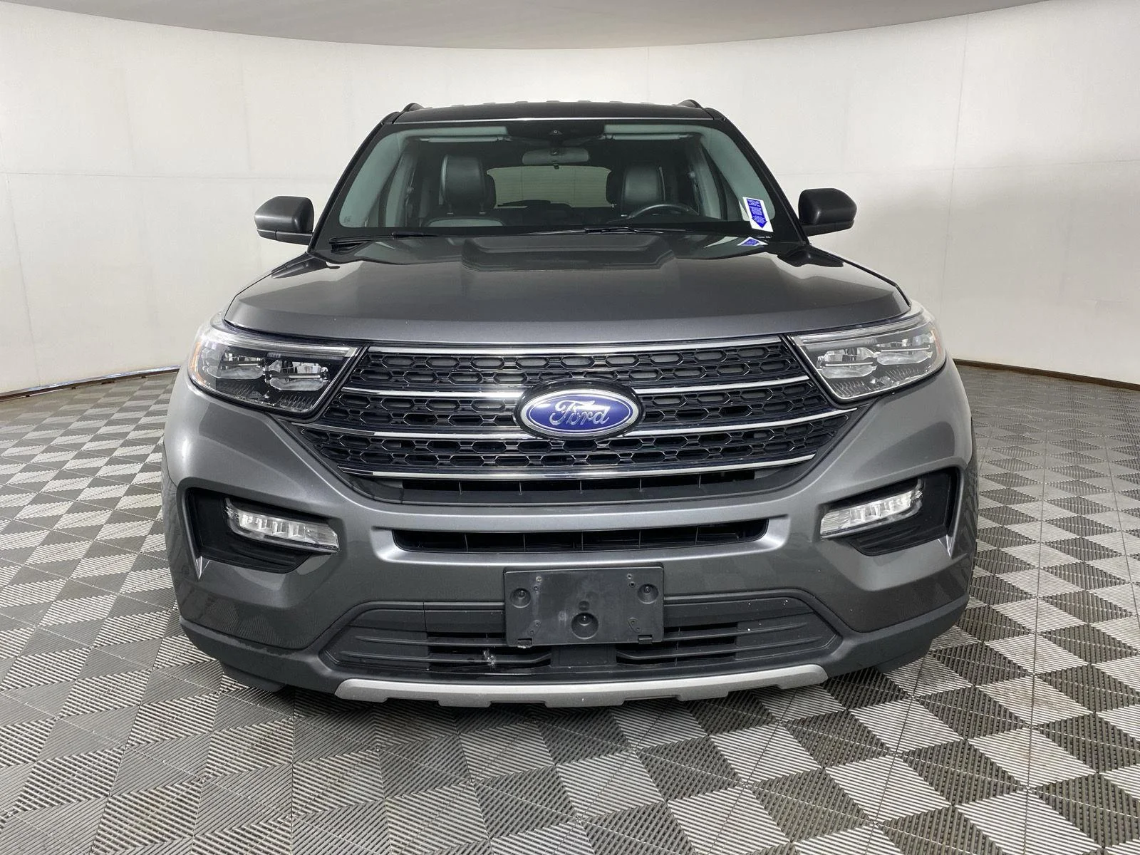 Used 2023 Carbonized Gray Ford XLT image 5